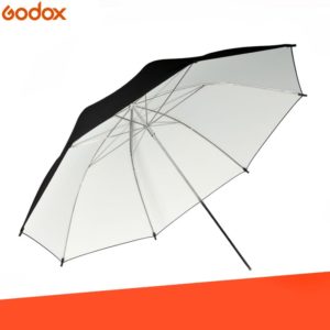 Černo-bílý studio deštník na focení Godox