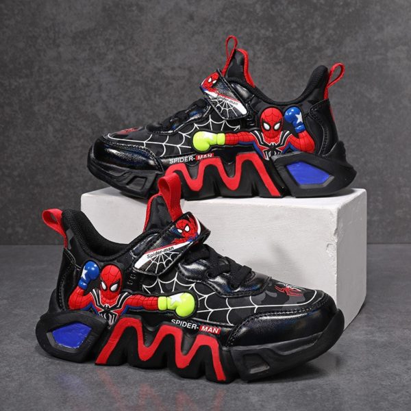 Dětské prodyšné sportovní tenisky s motivem Spiderman - Black, 37