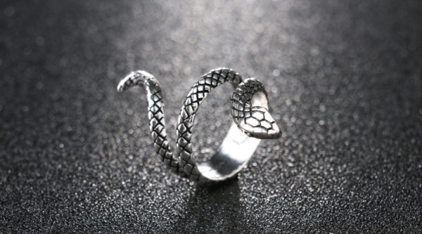 Dámský hadí prsten
